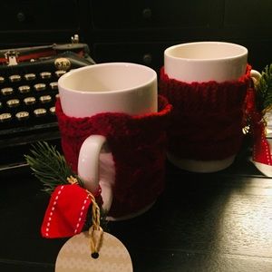🎁NEW Pair of Holiday Mugs w/ Gift Tags 🌟